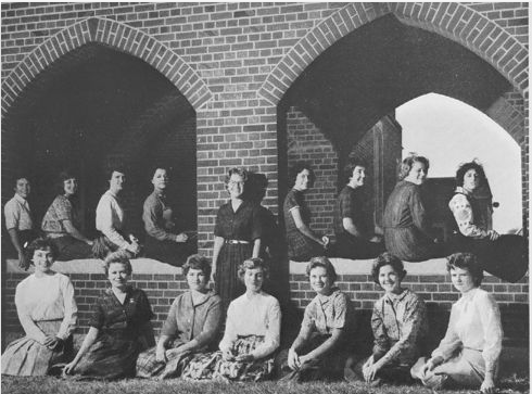 Class of 1963 Cloister shot.PNG