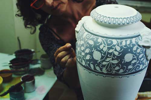 Tarah O'Shea '18, Pottery of Castelli, Italy